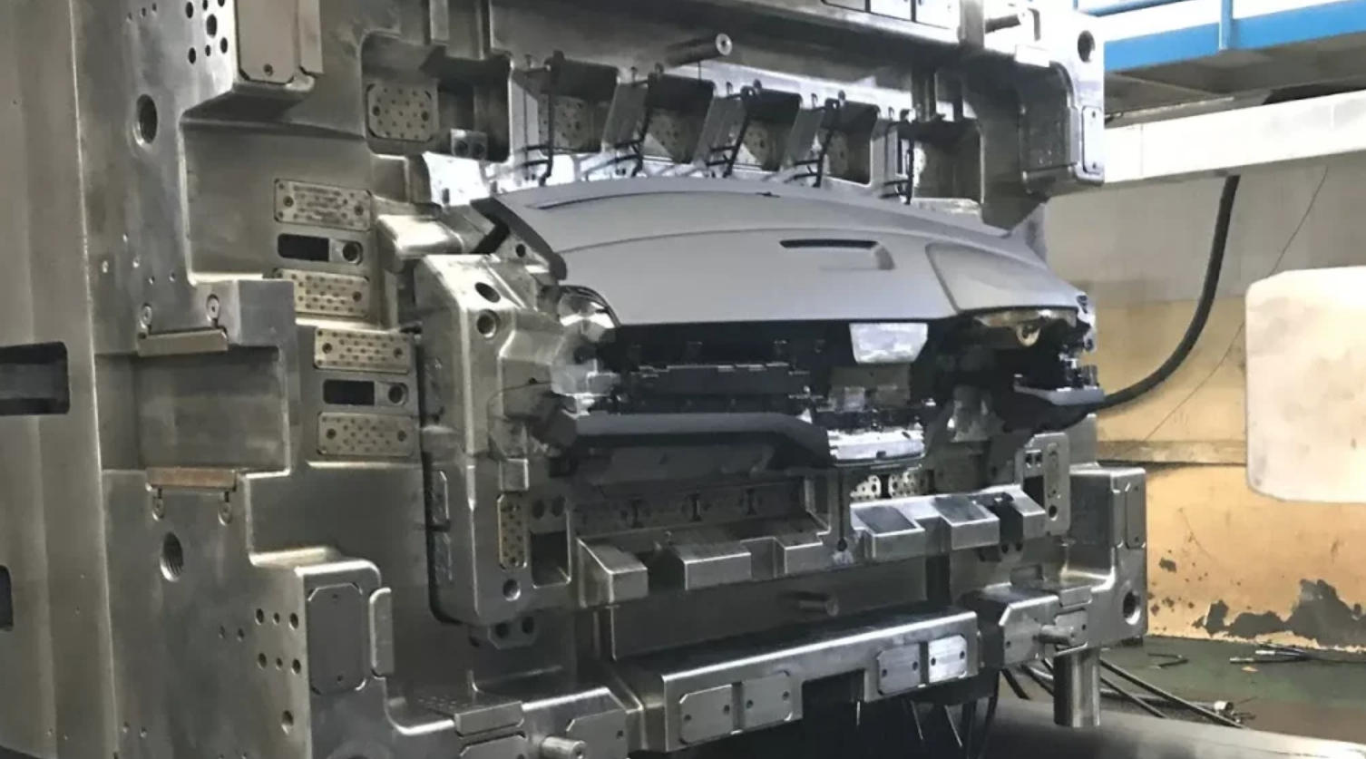 Moldado de inyección Automotive-1